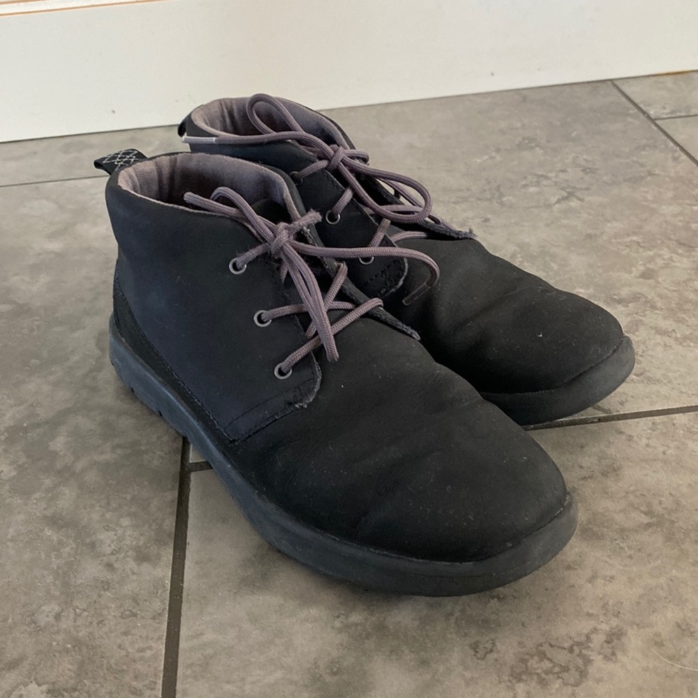 Gently used for special occasion UGG